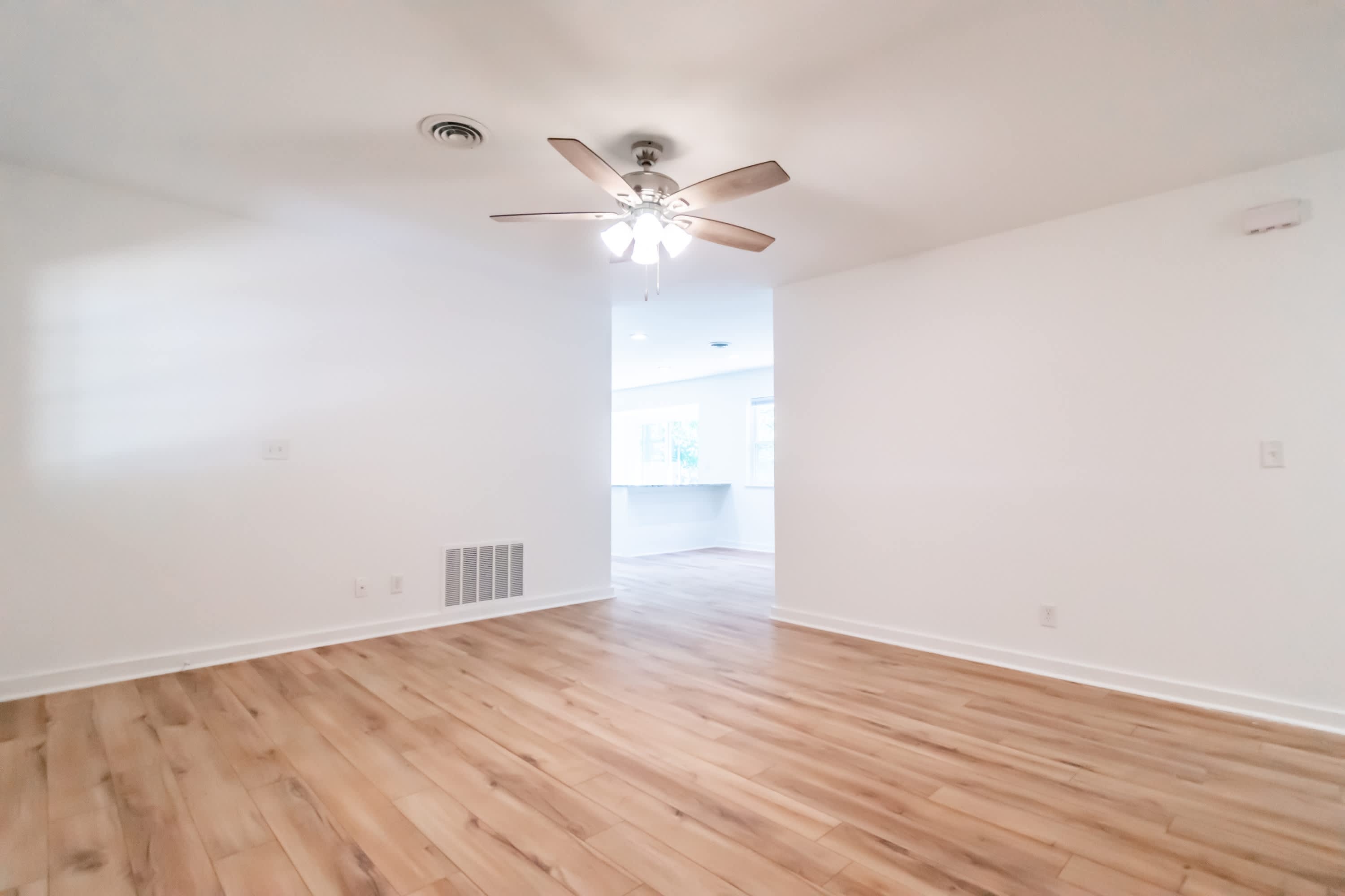 2332 South Clover Drive – photo 3
