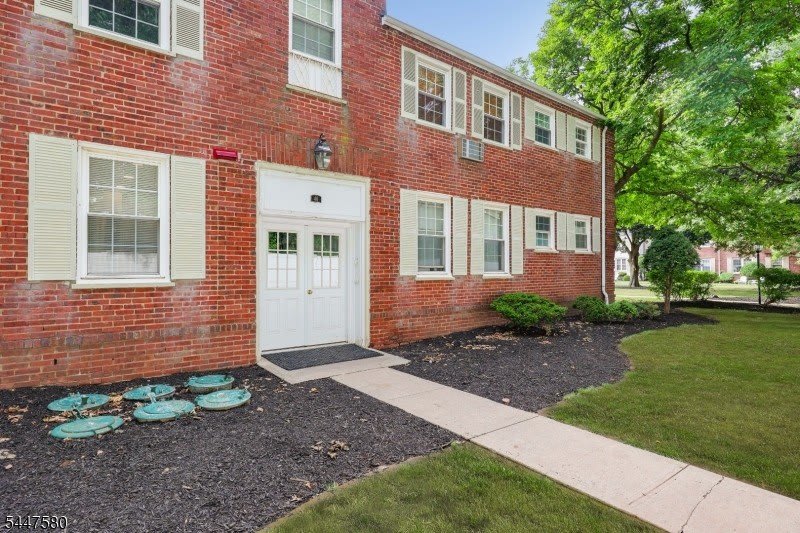 46 F Parkway Village – photo 2