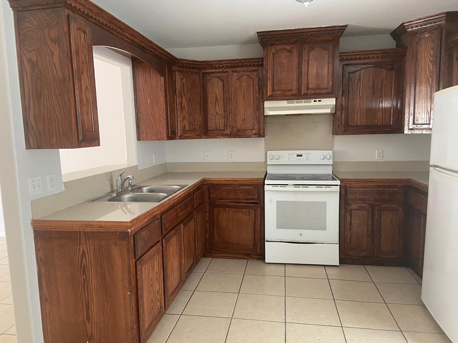 3102 Diamondhead Ave – photo 2