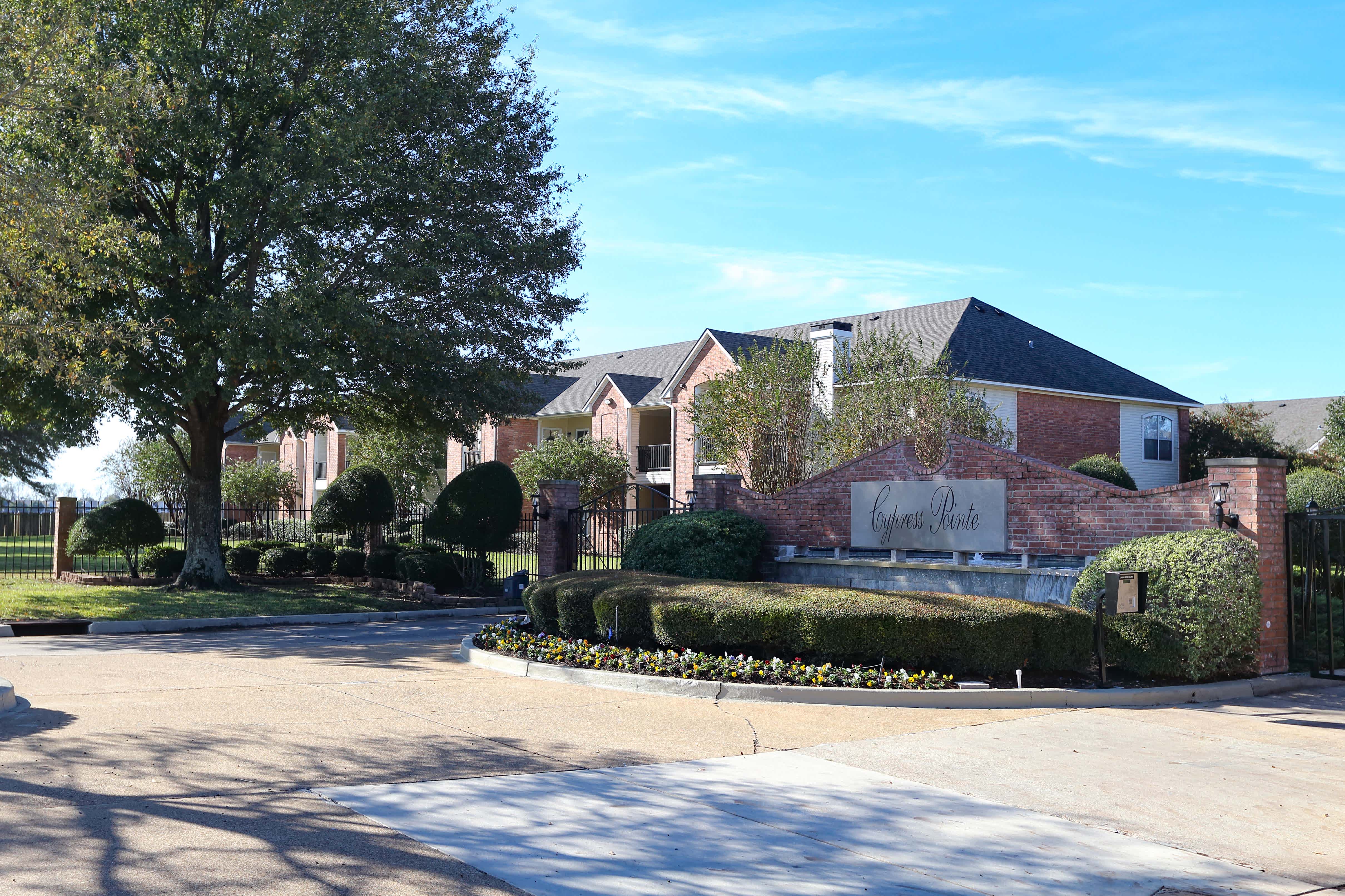 Cypress Pointe – photo 1
