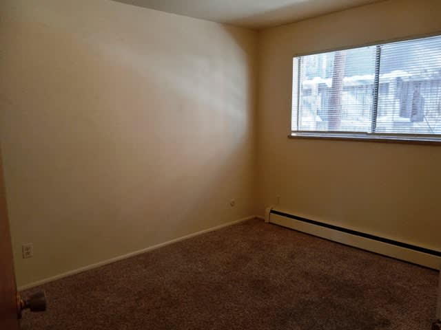 1250 Elder Ave – photo 5