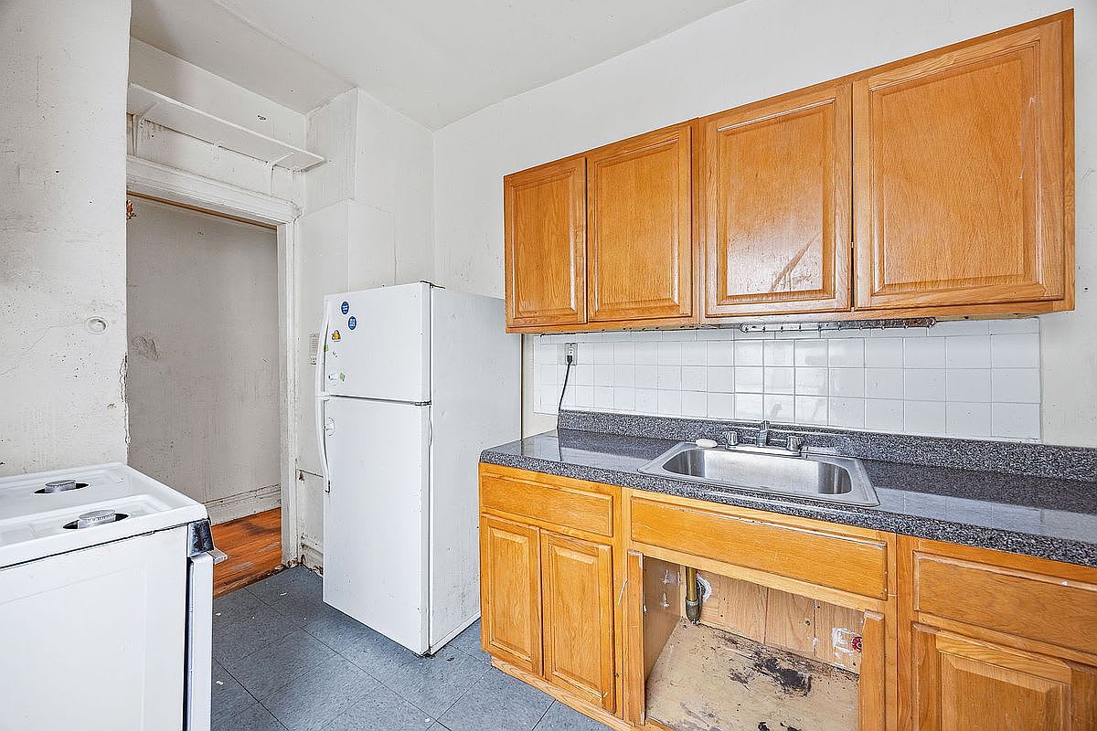 961 Washington Ave Apt 3G – photo 4