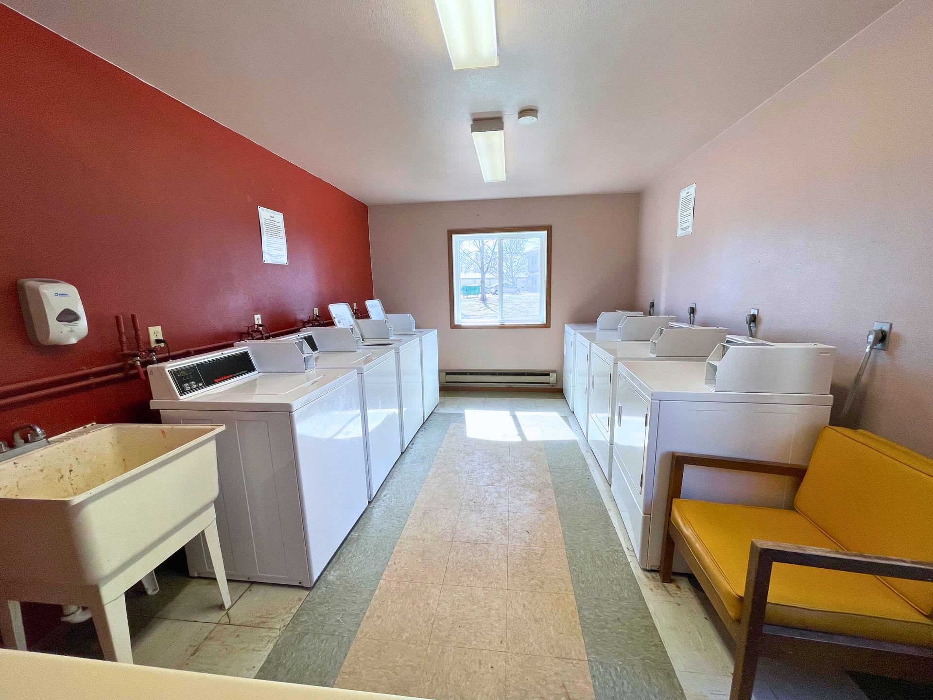 A Whole Vibe Cozy Living 2 Bdrm Done Right – photo 4