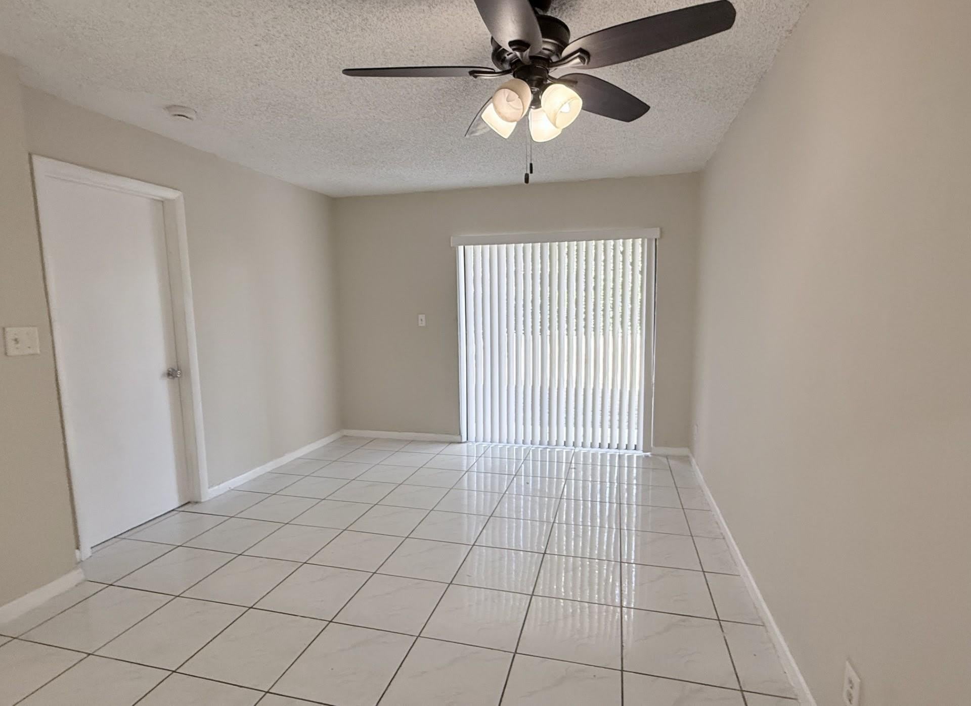 11638 NW 23rd Court – photo 4