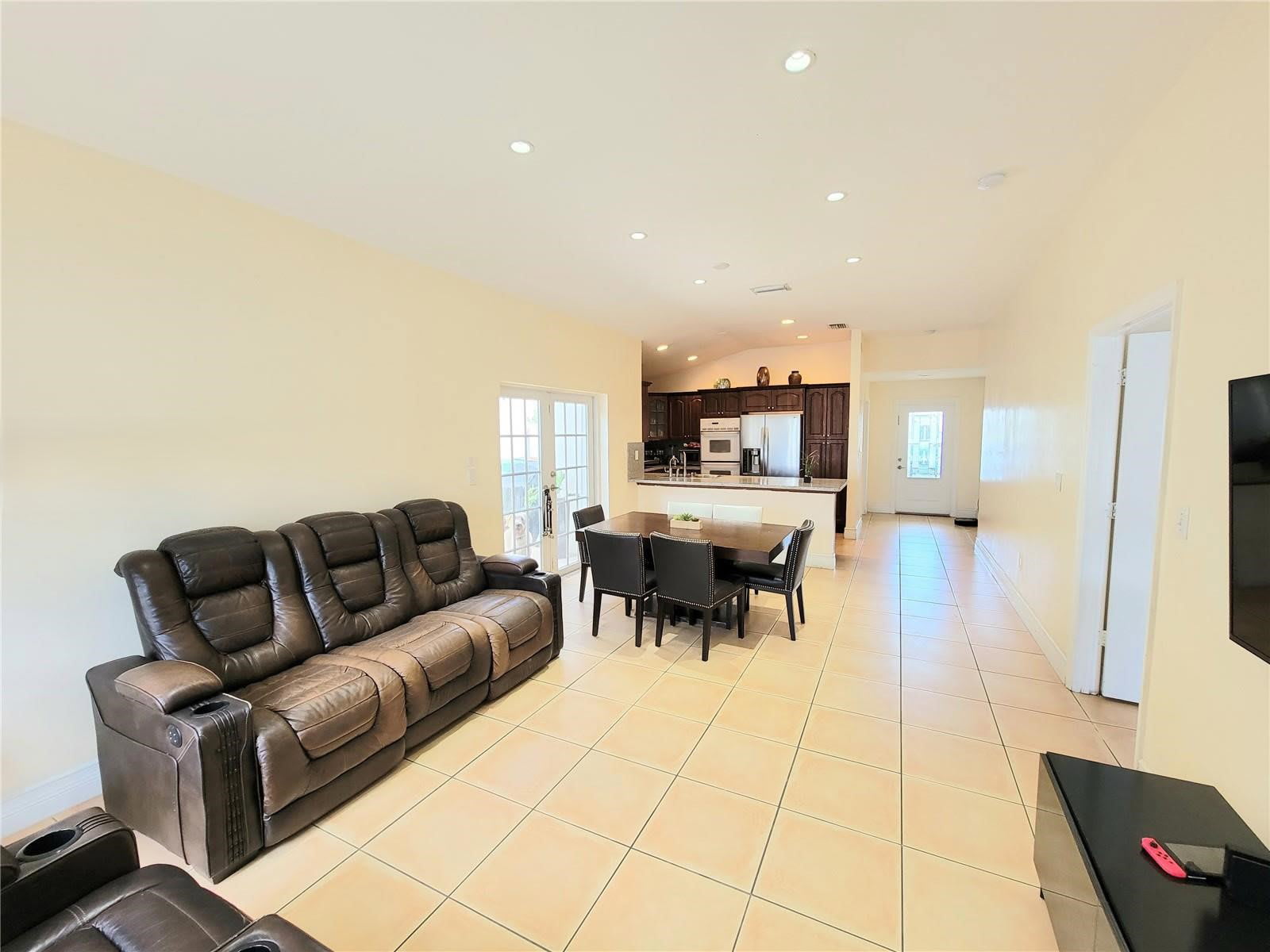 5267 Northwest 186Th Lane – photo 5