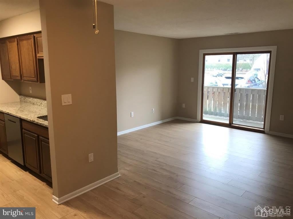 4811 RAVENS CREST Drive – photo 3