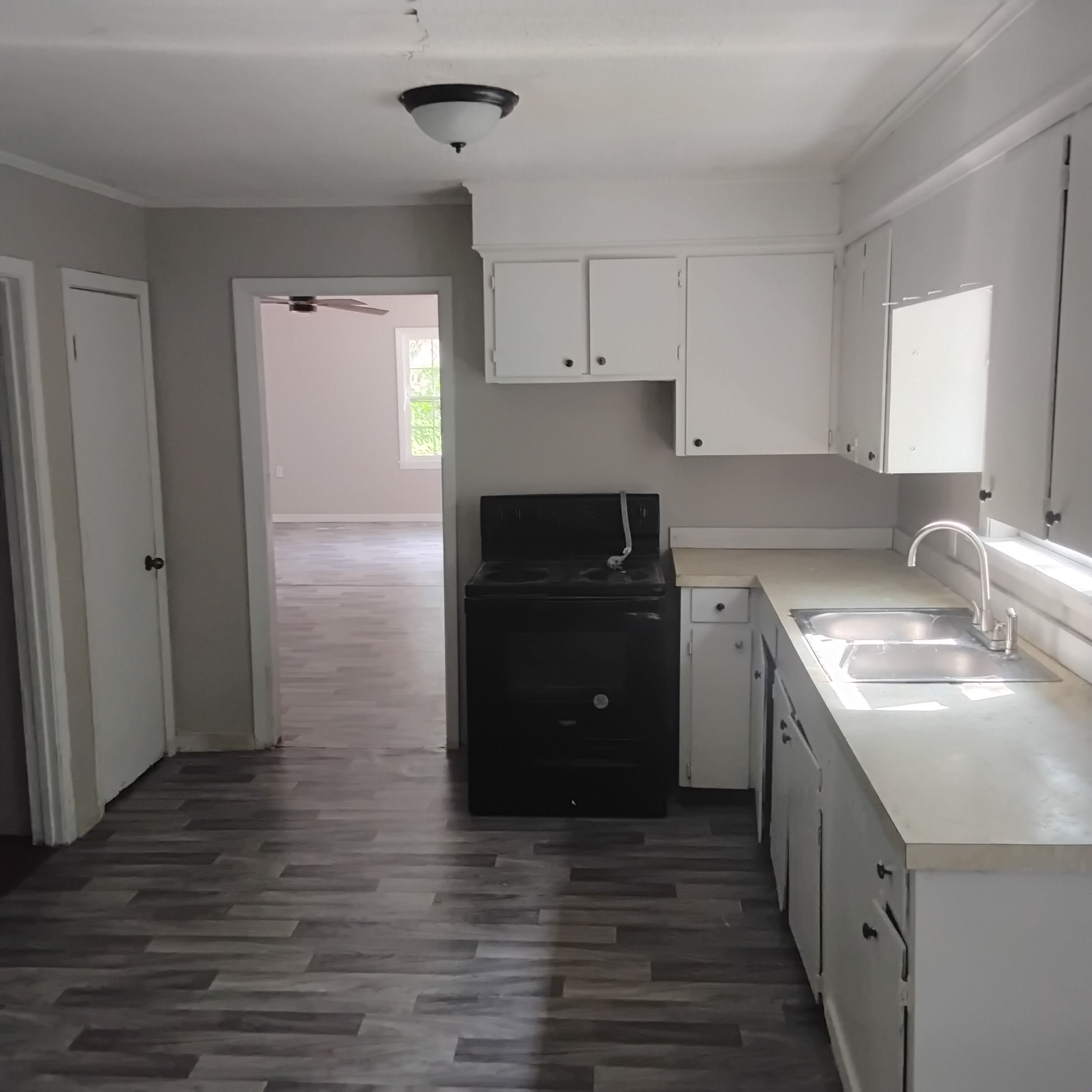 844 Combs Street – photo 3