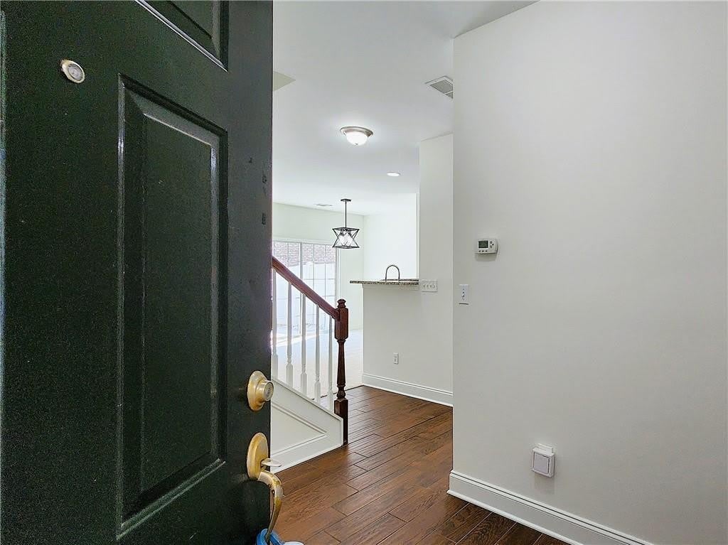 3249 Brockenhurst Drive – photo 4