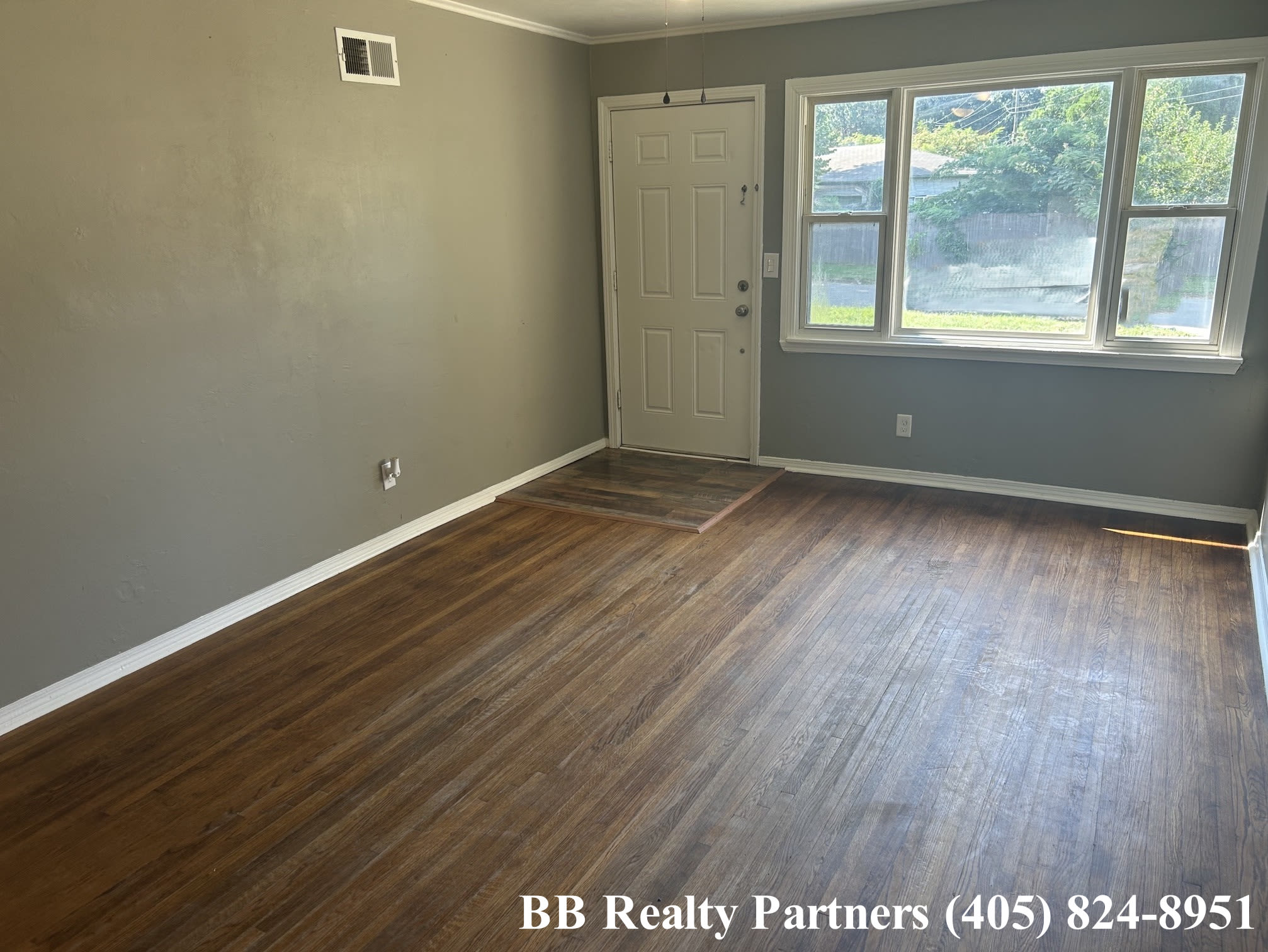4115 E 28Th Pl – photo 4