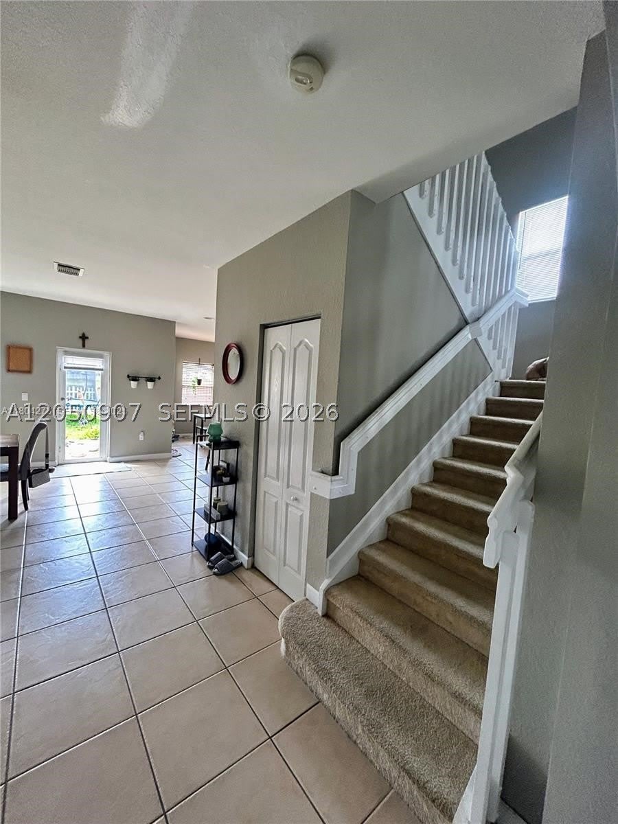215 Ne 32Nd Ter – photo 4