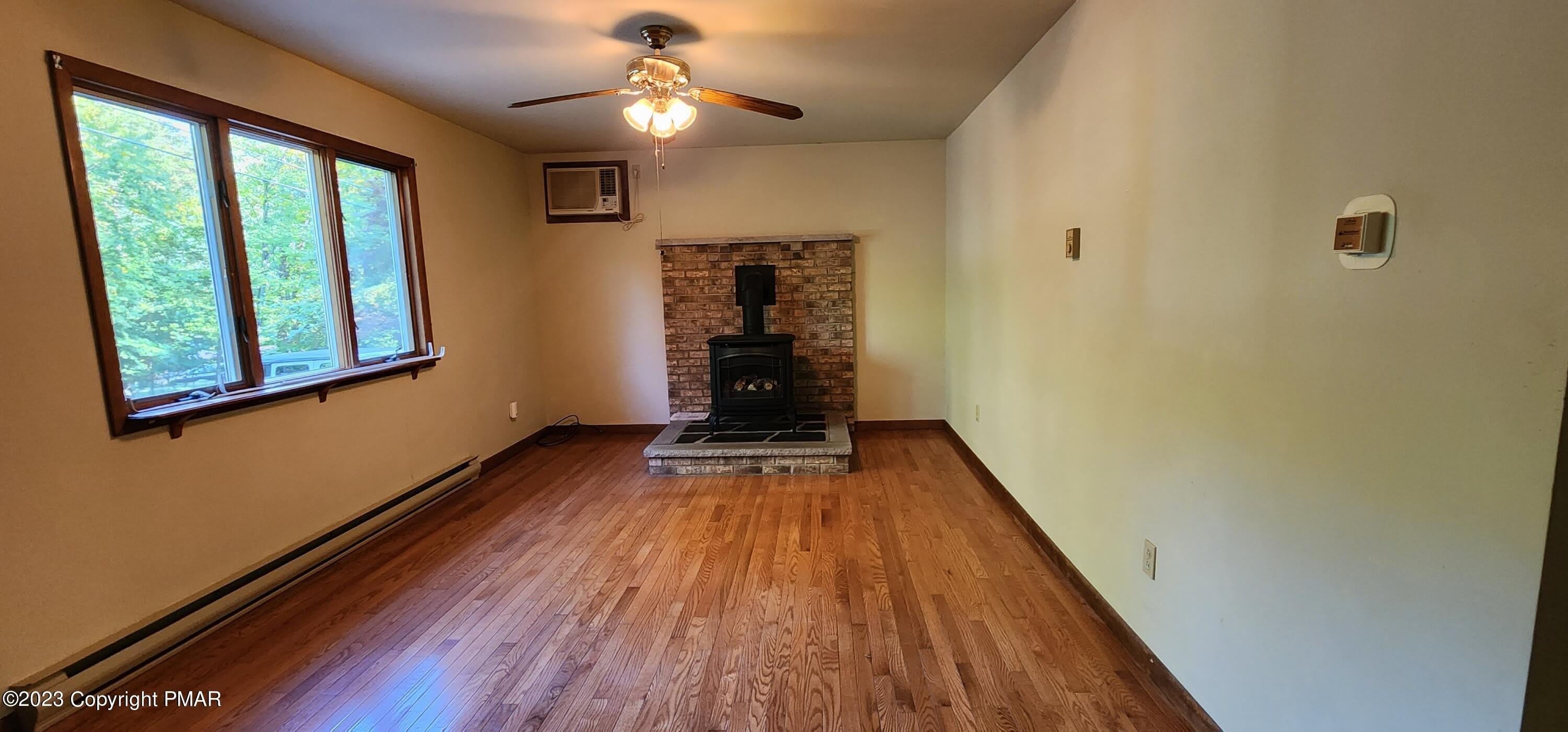 725 E Rosewood Road E – photo 2