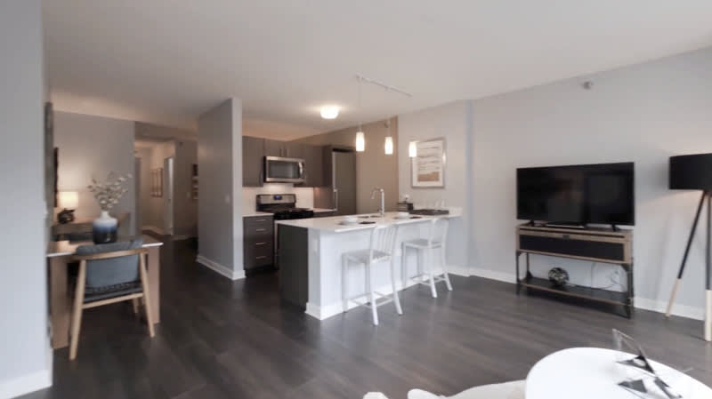 21 W Randolph Dr – photo 1