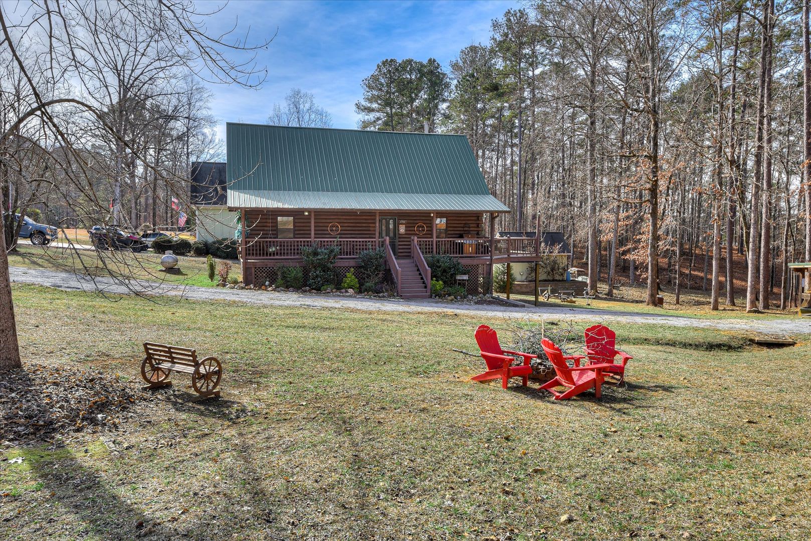 Fully Furnished Monthly Lake Cabin Rental Available October March – photo 2