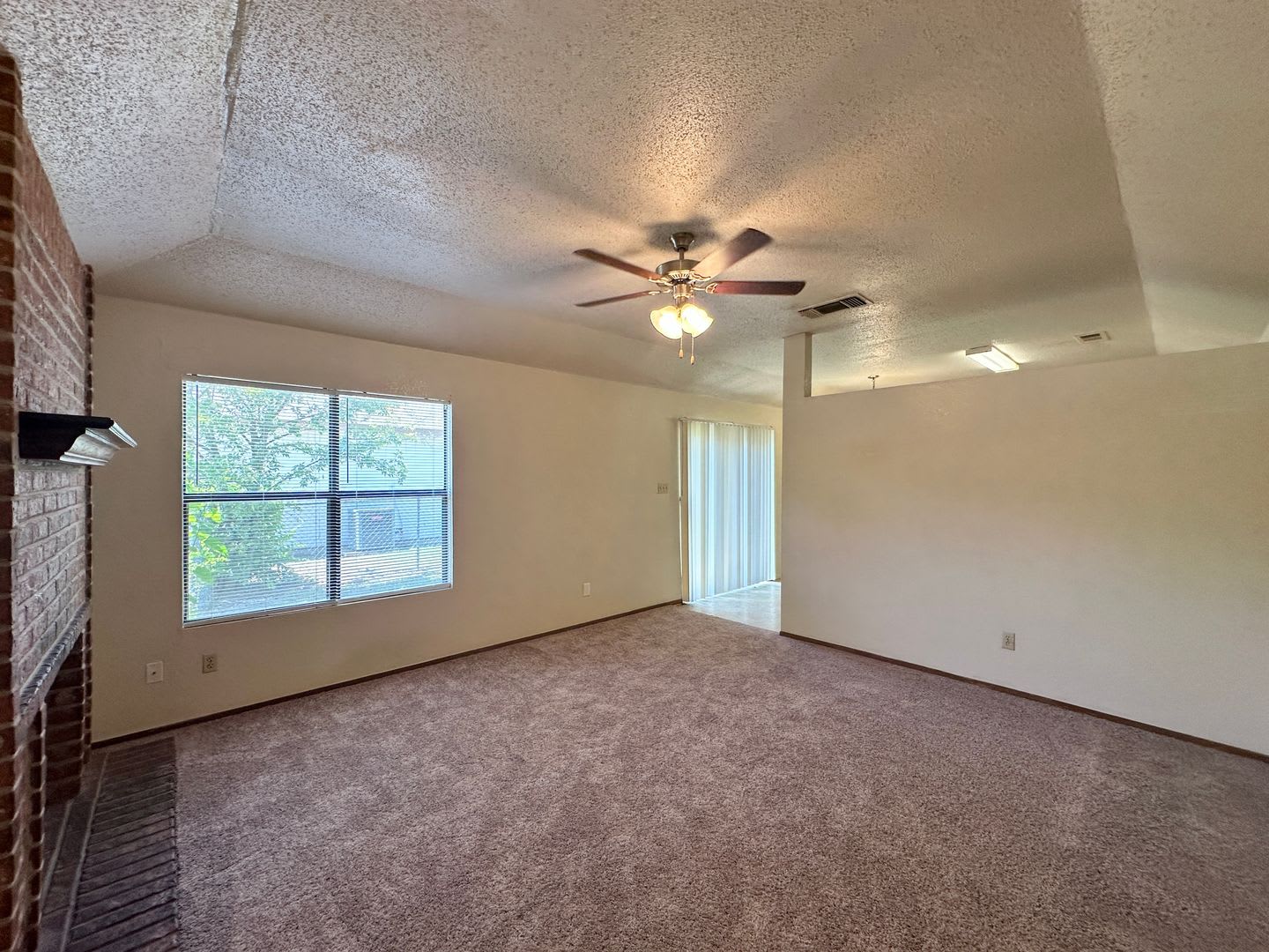 2707 Taft St – photo 2