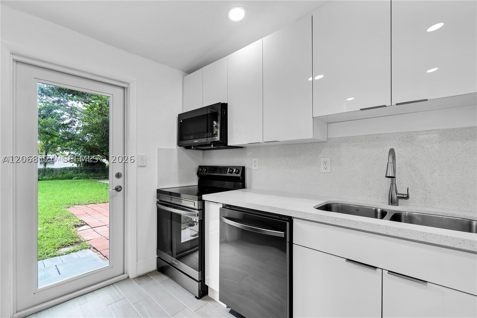 1175 NW 133rd St – photo 3