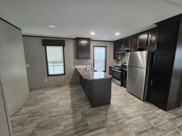 345 Bankers Drive – photo 2