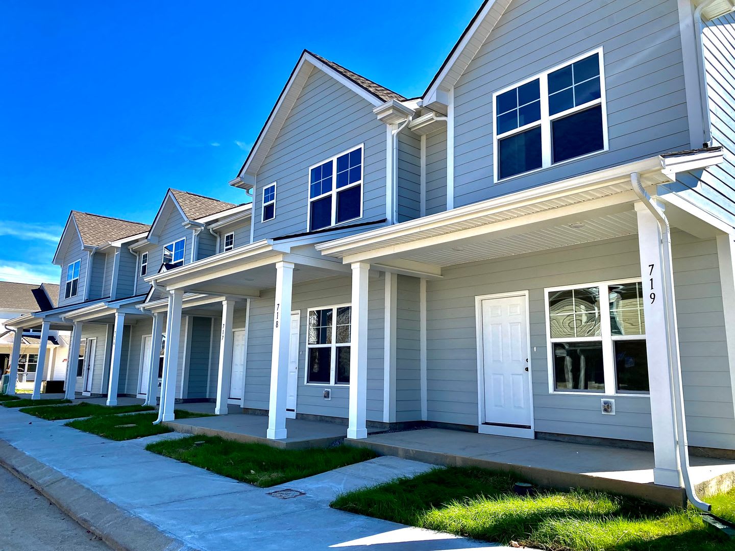 Columbia, TN Two Bedroom Townhome With Flex Room! – photo 1