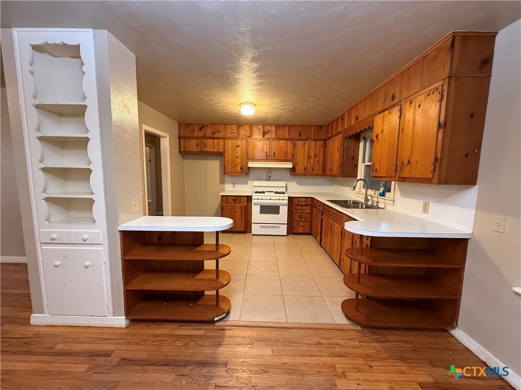 555 N Union Avenue – photo 5