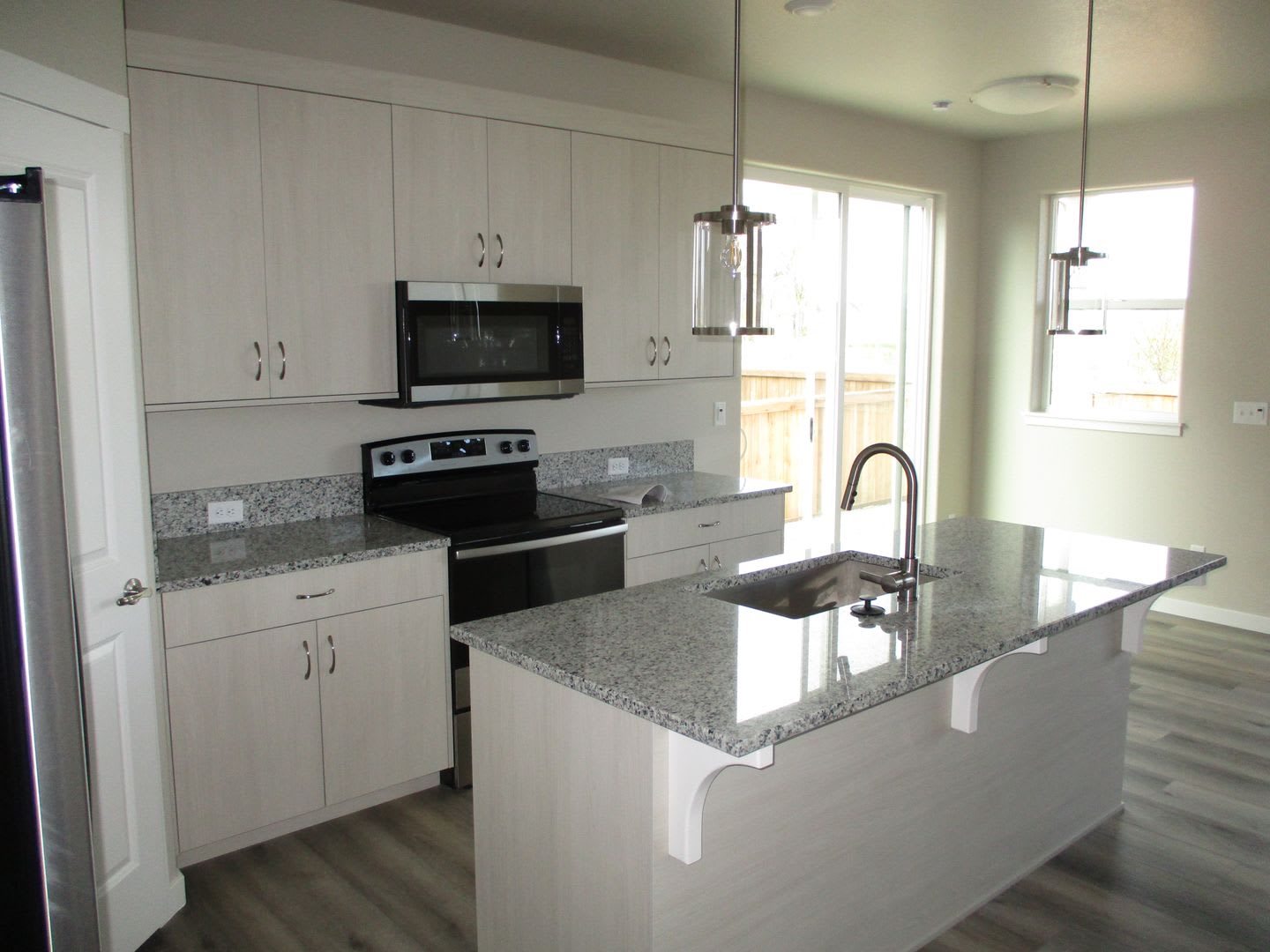 Brand New Berthoud Property facing the Mountains – photo 5