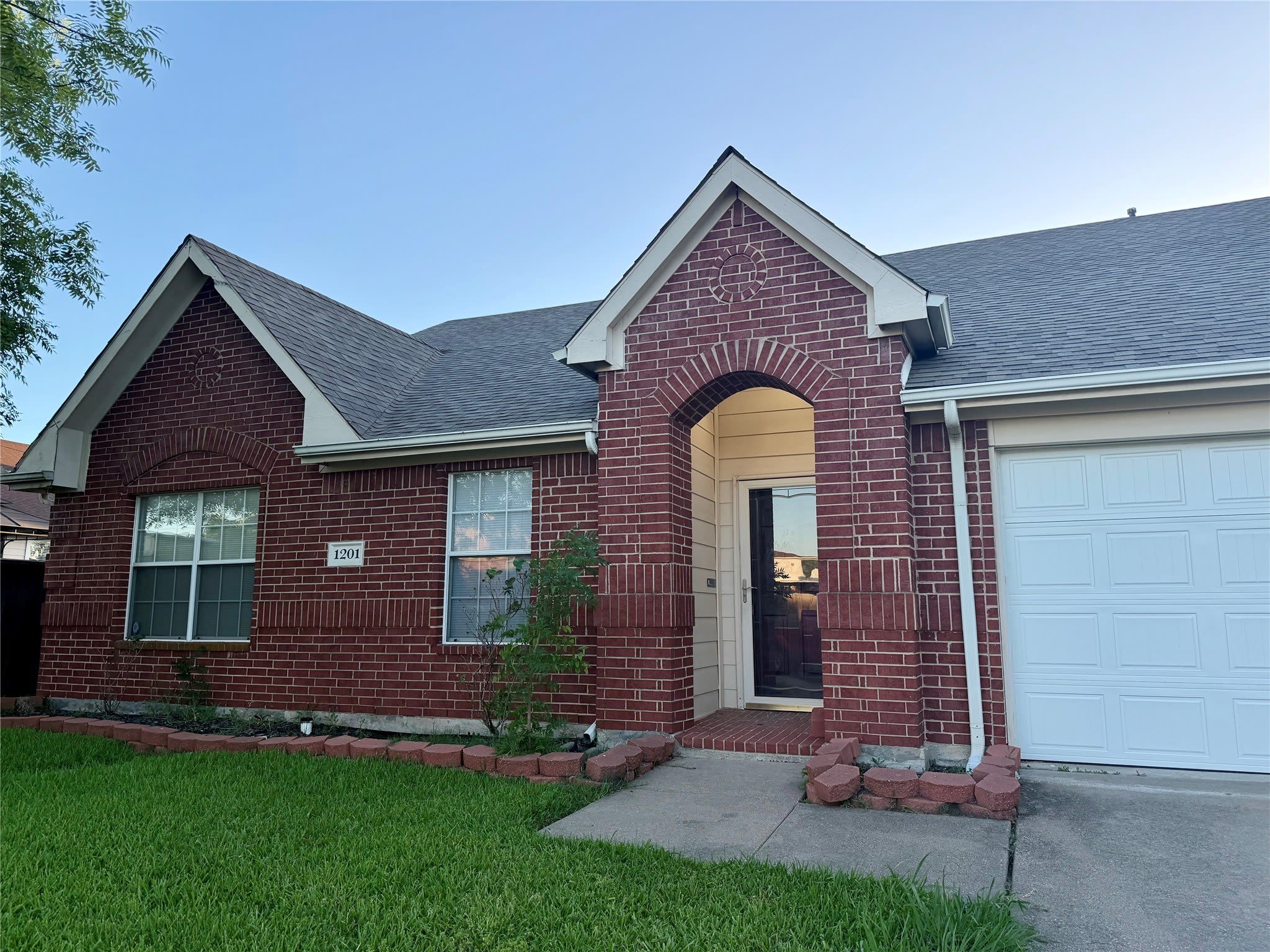 1201 Cumberland Court – photo 2