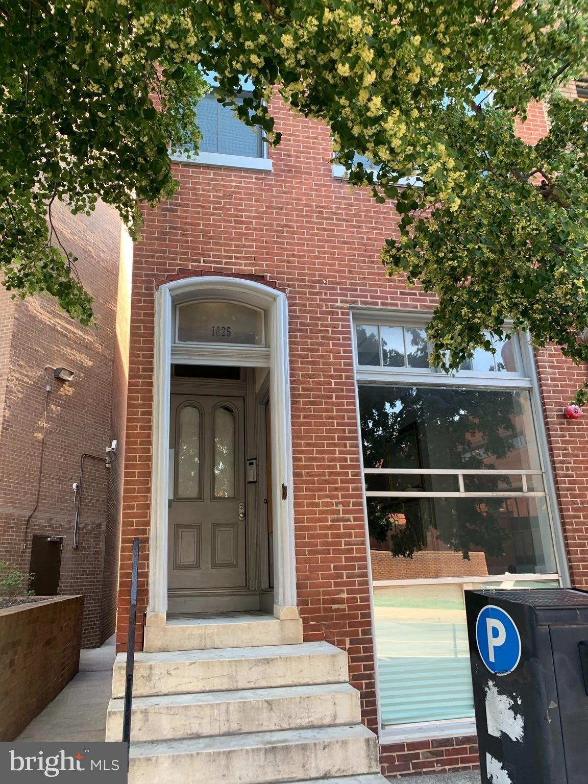 1025 CATHEDRAL Street – photo 1