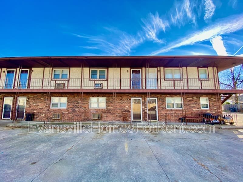 1014 Mary Street – photo 1