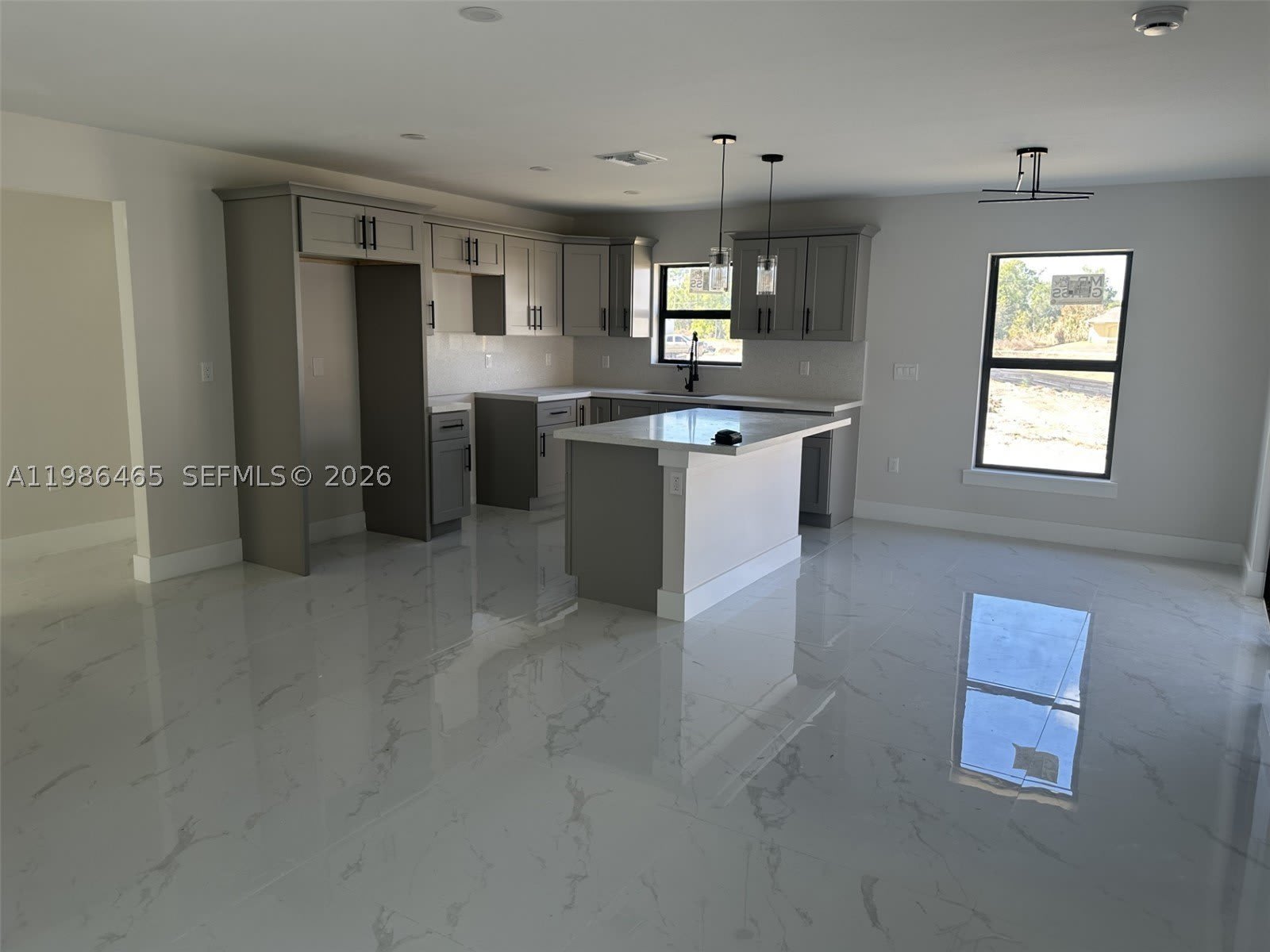 712 EUSTON AVENUE S – photo 4
