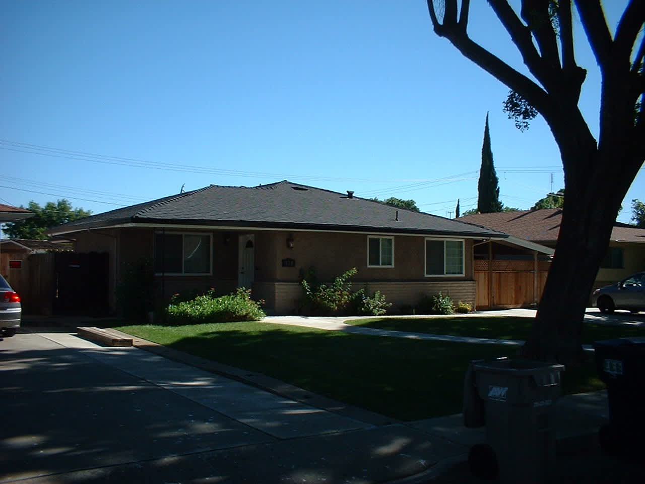 REDUCED! 3 Bed 2 Bath Home with Swimming Pool in Desirable Presidential Neighborhood! – photo 1