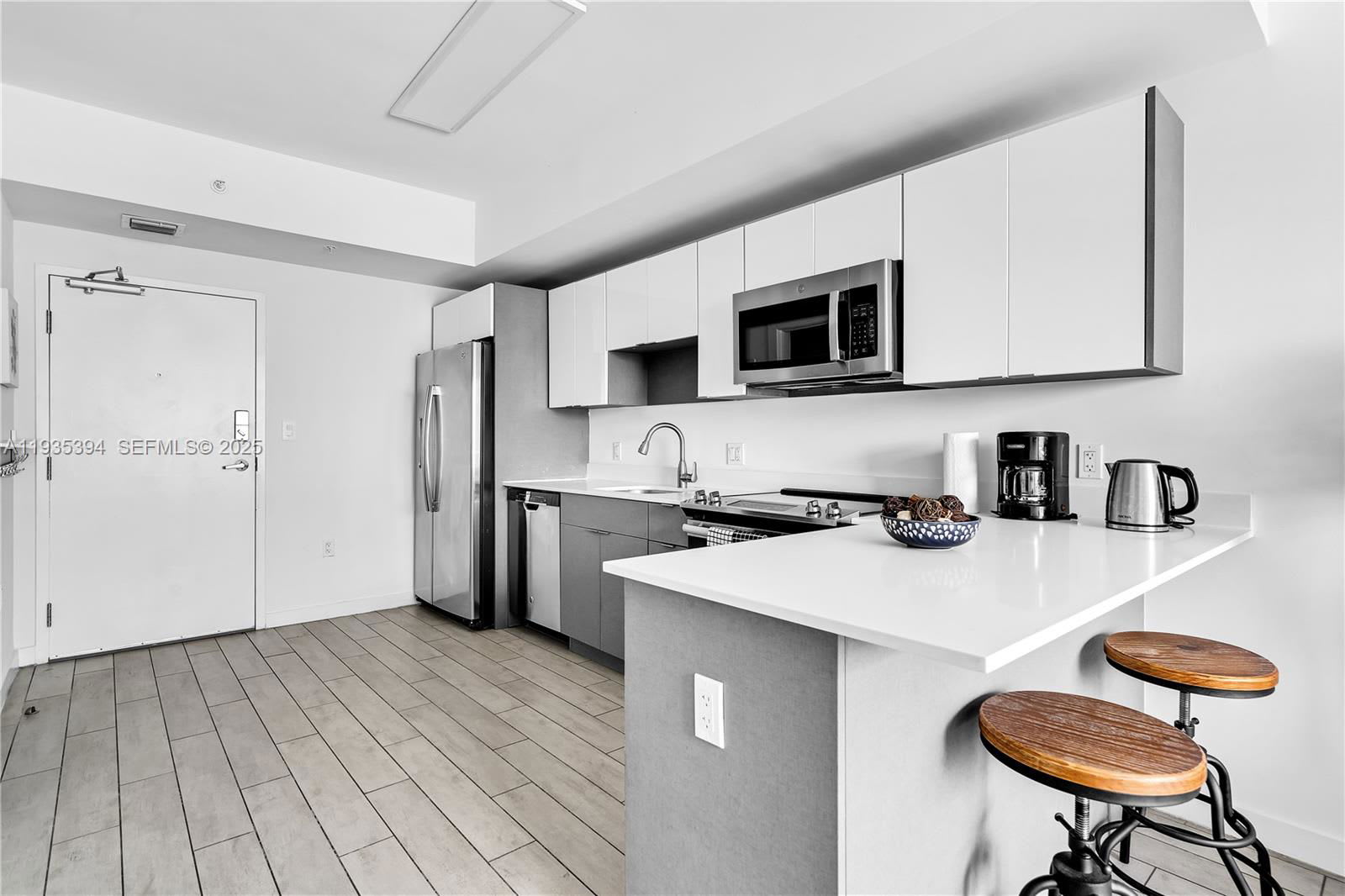 321 Northeast 26th Street – photo 2