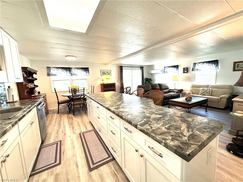 4693 Leilani Ln – photo 4