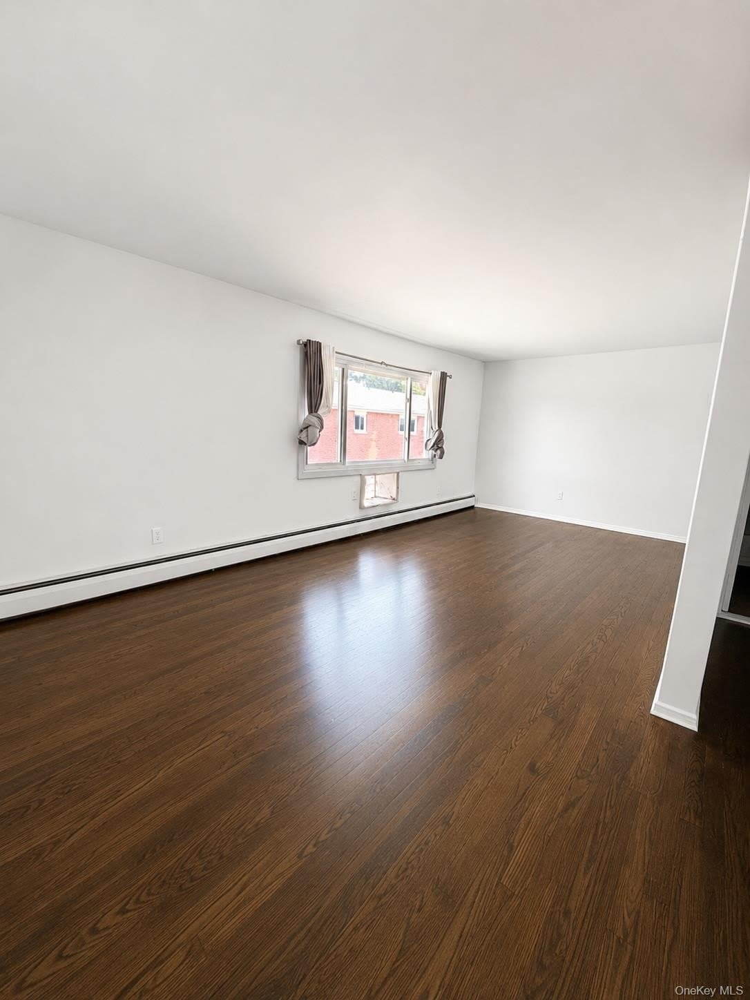 633 Wellwood Avenue – photo 2