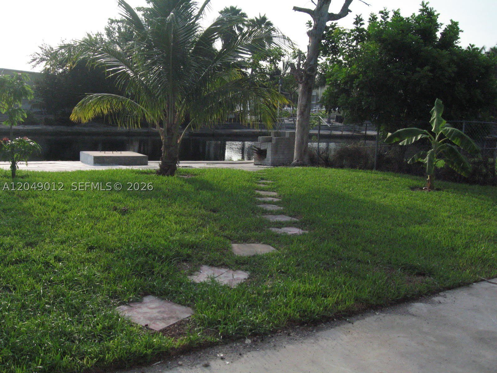 136 NW 14th Way – photo 1