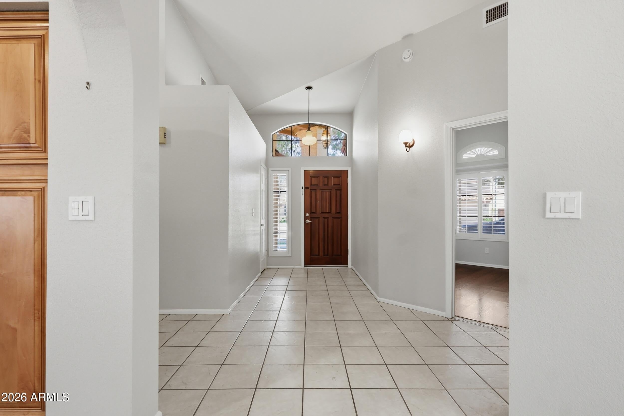 225 W VERA Lane – photo 4