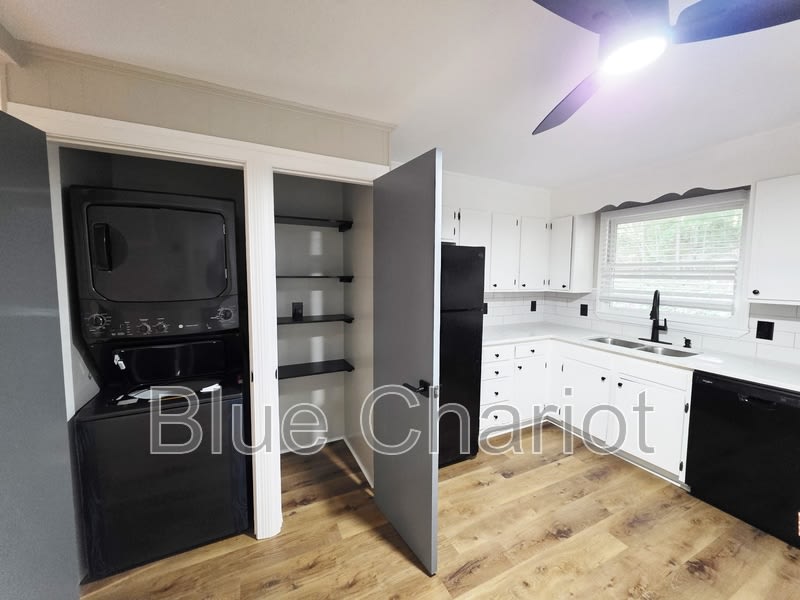 1705 Smith Level Road – photo 4