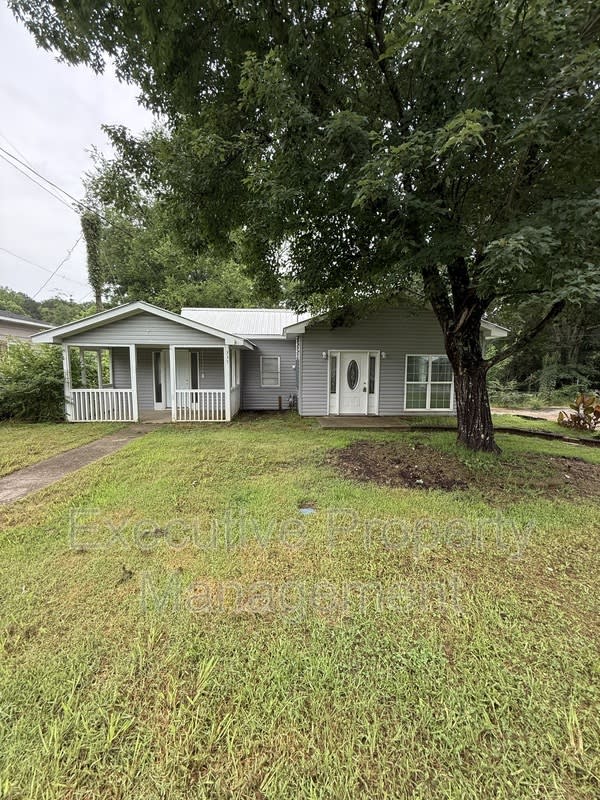 335 1st Avenue – photo 1