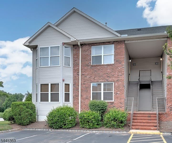 32 Rebecca Rd – photo 2