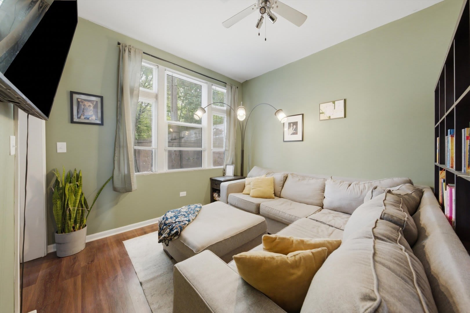 437 W 44th Place – photo 5