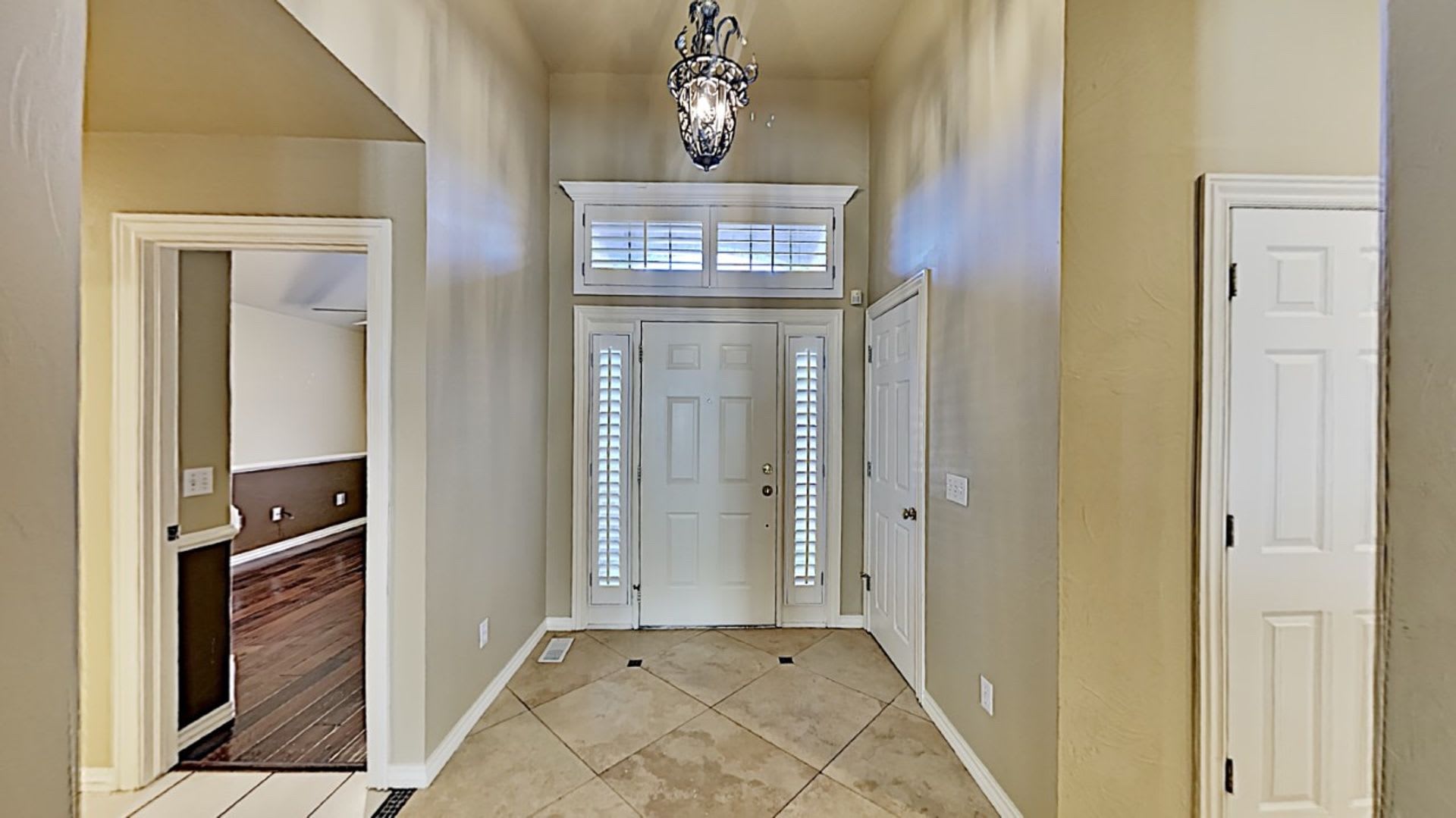 Spacious and Beautiful 4 bedroom 2 bath home located in NW OKC – photo 4
