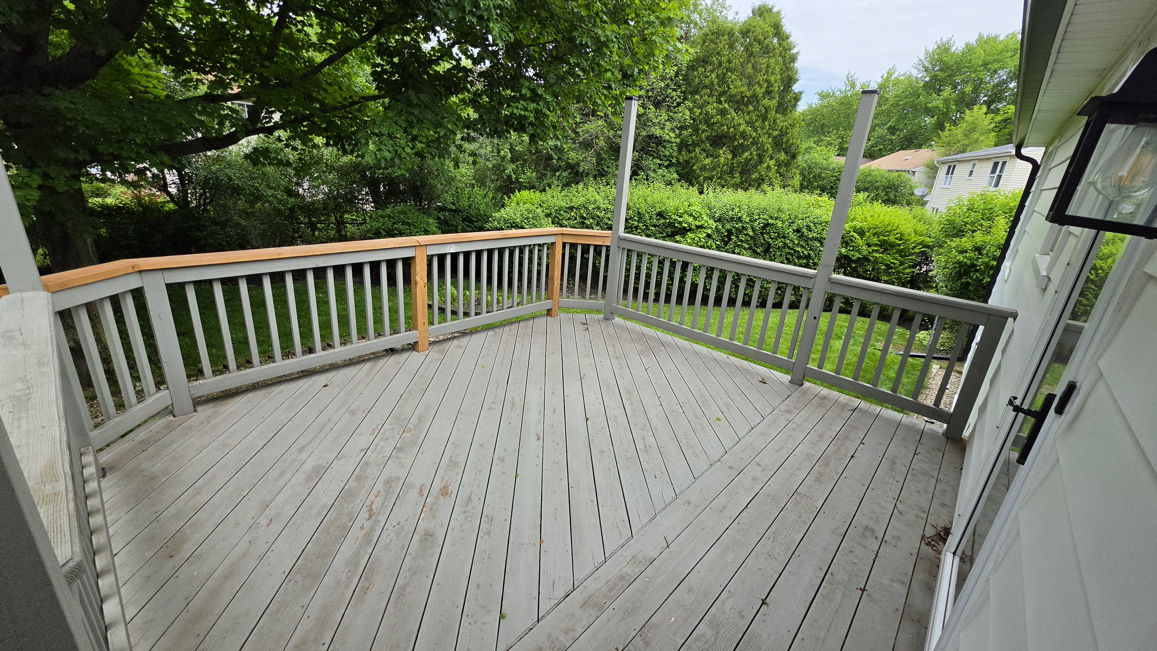 112 S Deerpath Drive – photo 1