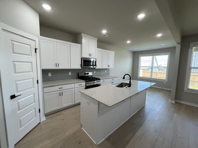 5910 Sw Chiefs Avenue – photo 2