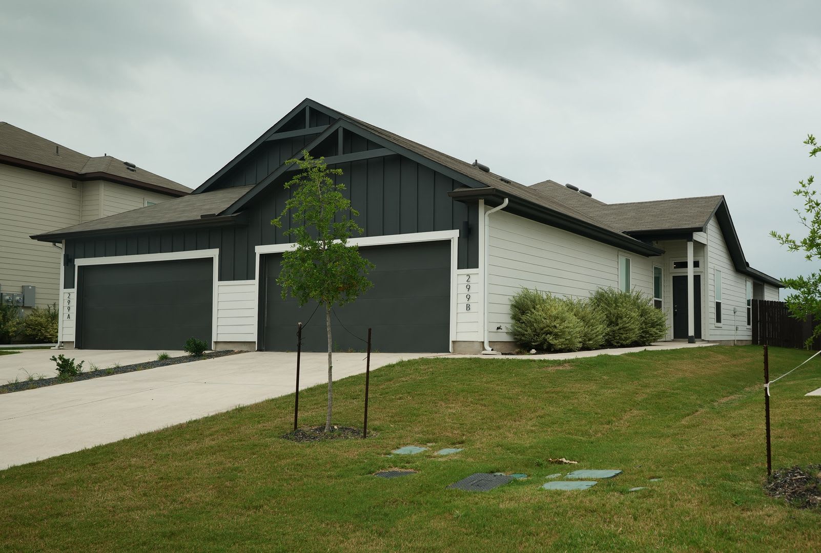 Stunning 3X2 Luxury Duplex In Buda Tx – photo 2