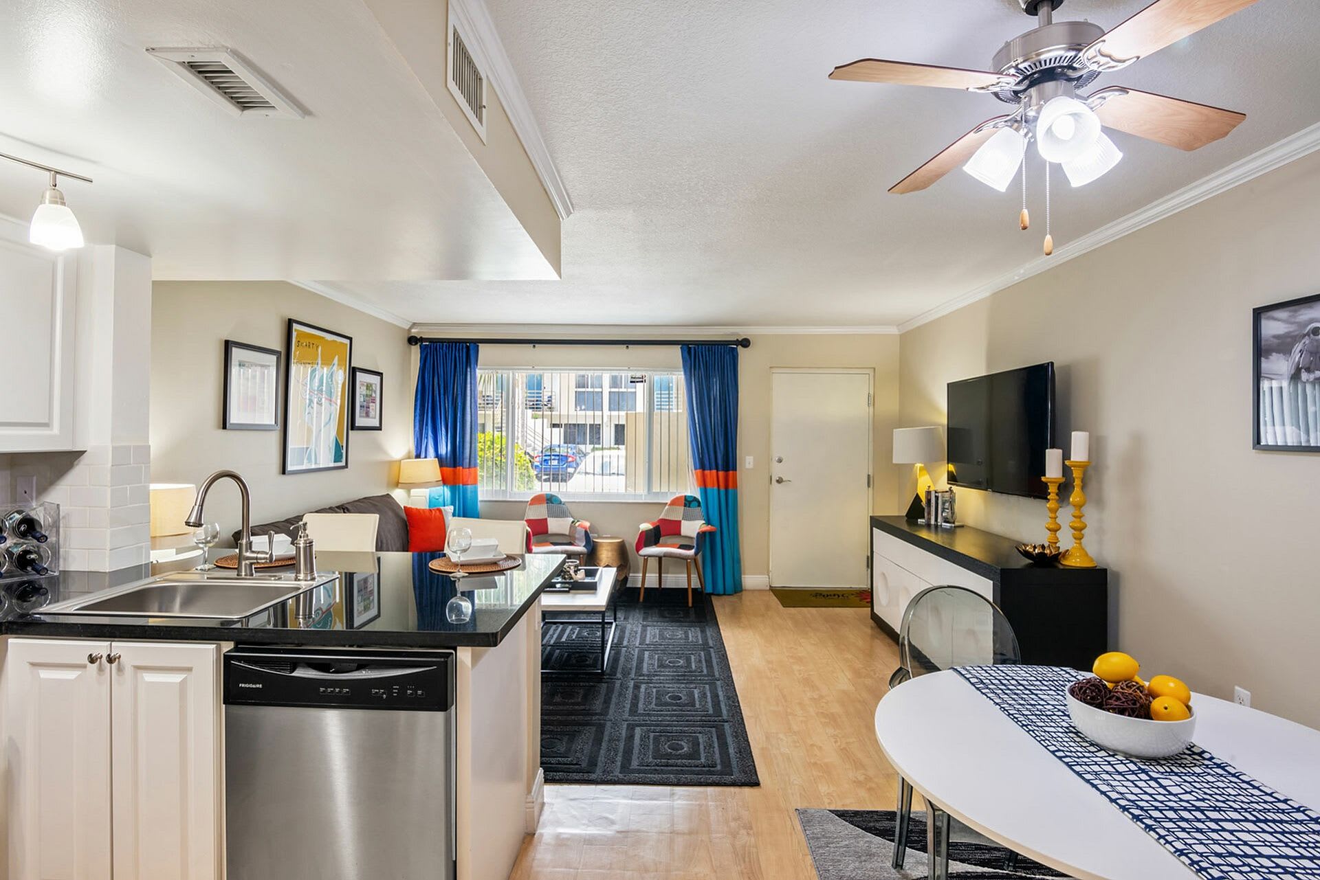 650 Ne 32Nd St Unit 1608 – photo 3