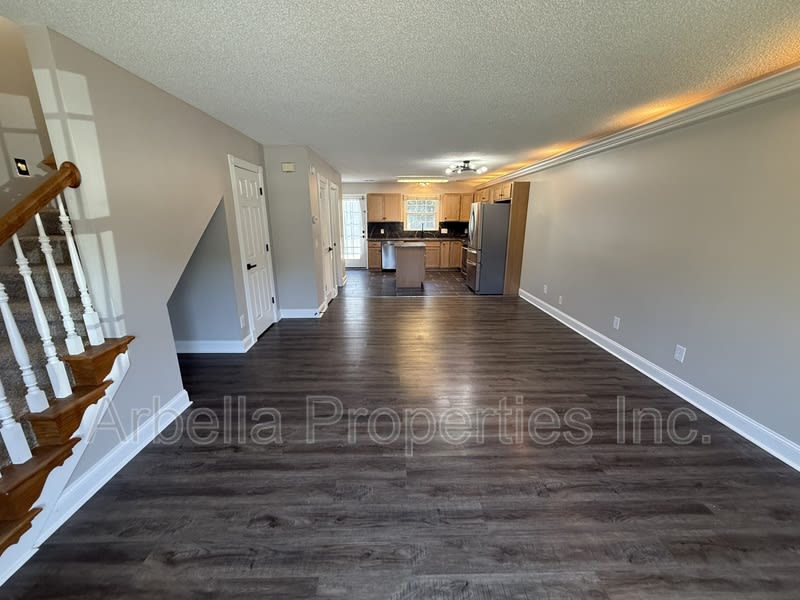 1735 Blakewood Ct – photo 4