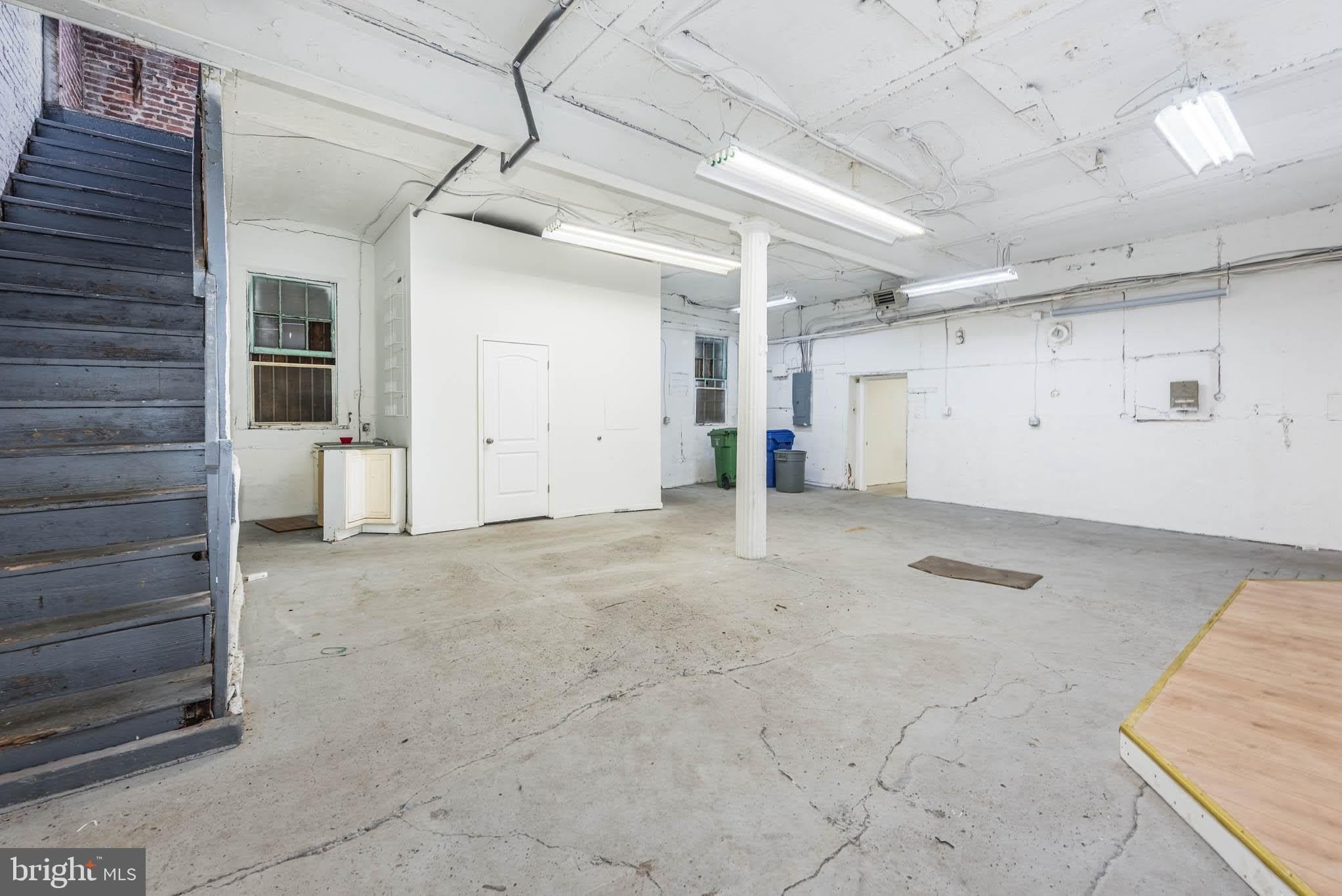 242 S DEAN Street – photo 4
