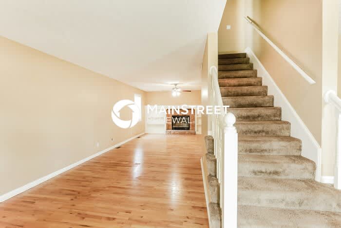 421 Hithergreen Drive – photo 2