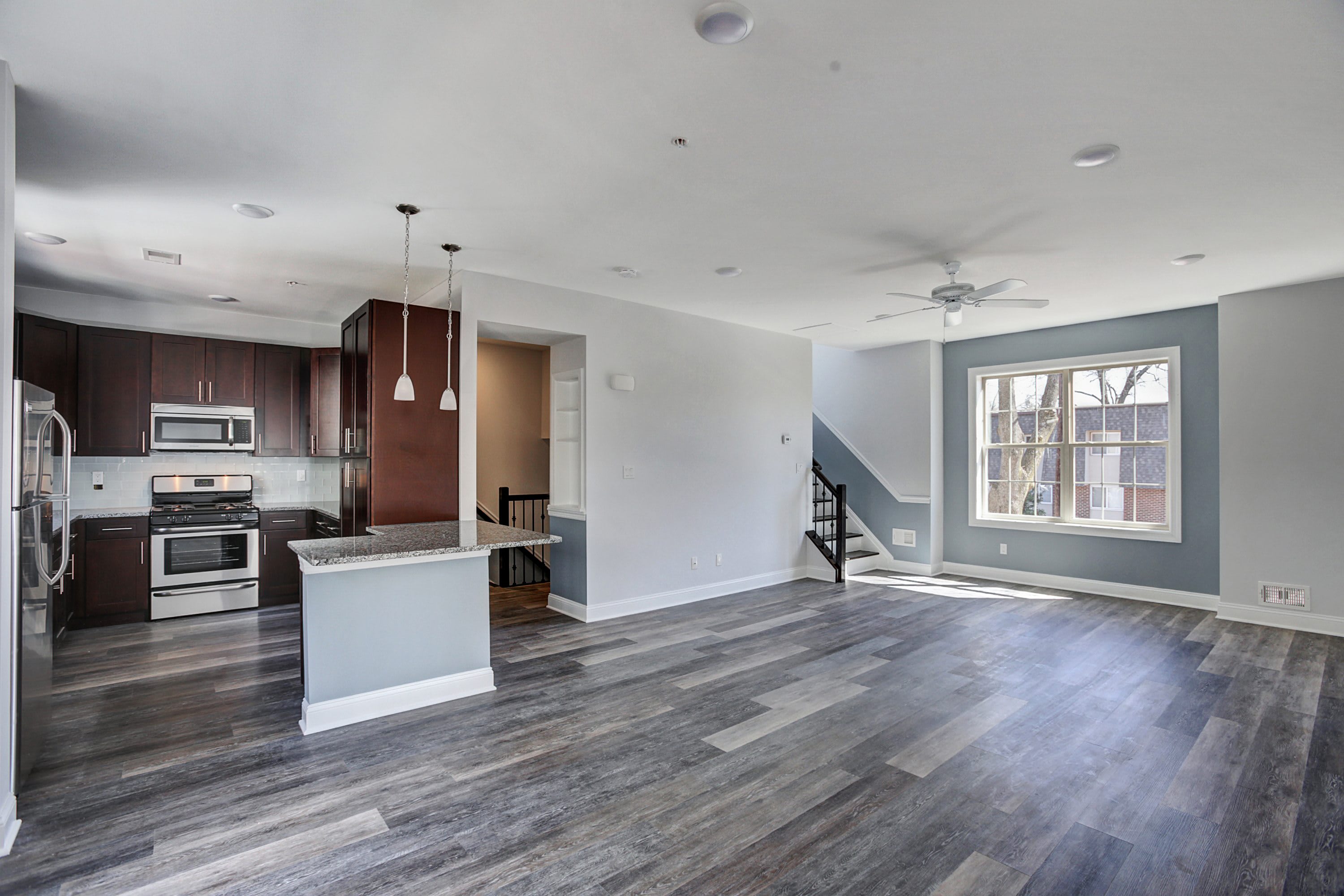 201 Johnson Street – photo 1