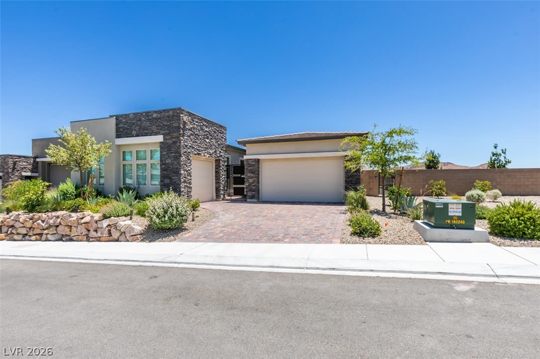 988 Edinburgh Fields Court – photo 2