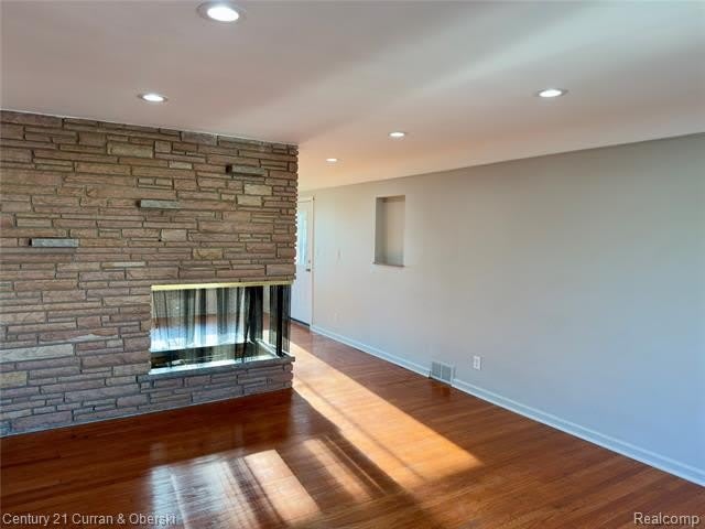 6590 Rockland Street – photo 4