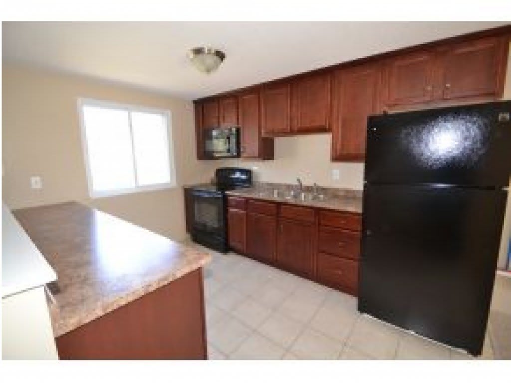 901 Mammoth Road – photo 4