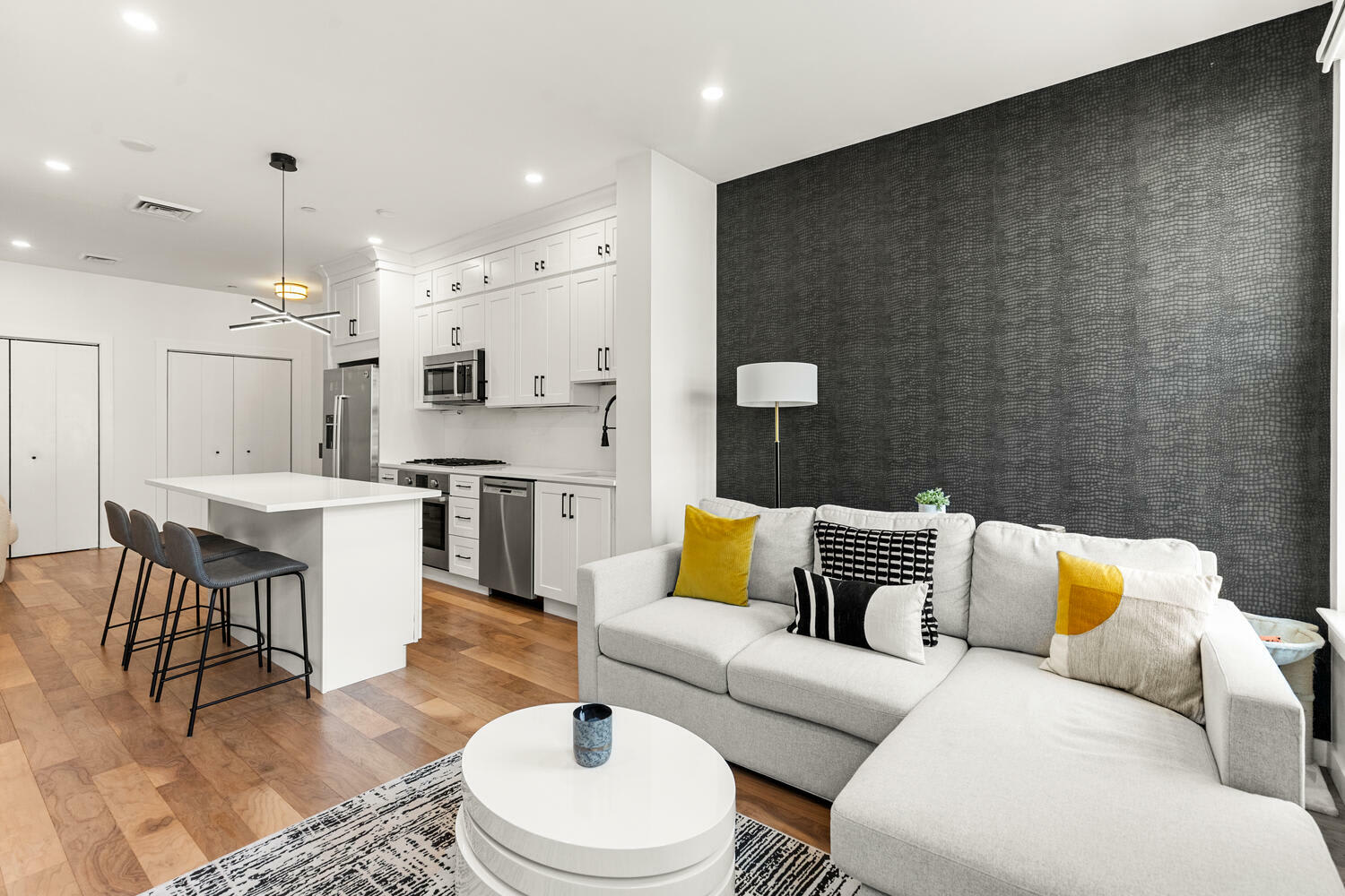 45 1st Avenue – photo 1